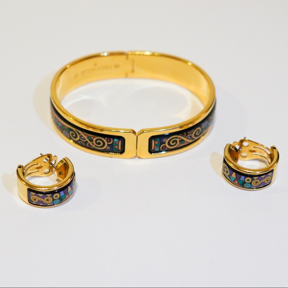 Freywille Bracelet and Earring Set